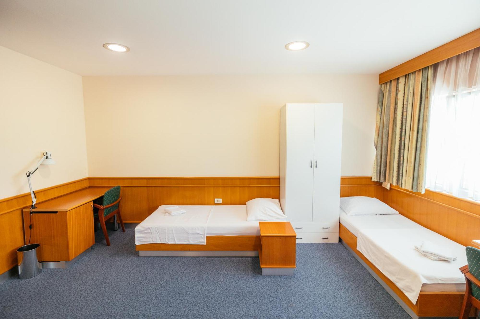 Motel Barka Κόπερ Εξωτερικό φωτογραφία